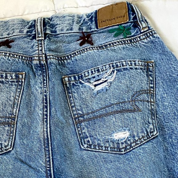 American Eagle boyfriend jeans - Picture 1 of 2